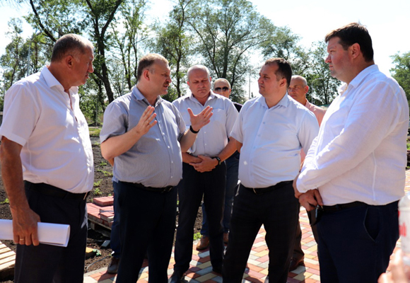 Благоустройство территорий - под контролем властей