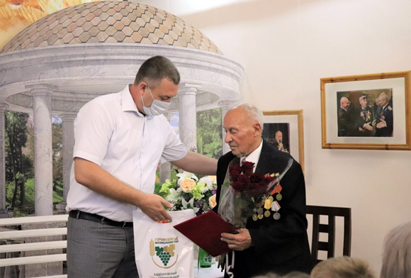 90-летний юбилей отметил в Будённовске председатель горрайсовета ветеранов