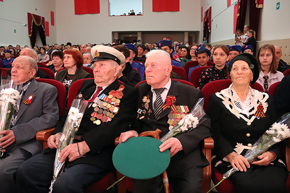 Не стареют душой ветераны