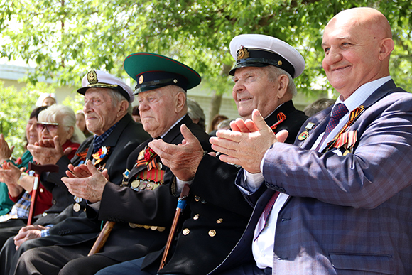 «Огонёк» для участников ВОВ и посетителей старшего возраста Будённовского КЦСОН