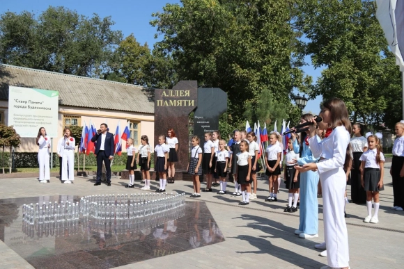 Траурная акция памяти жертв теракта прошла в Будённовске
