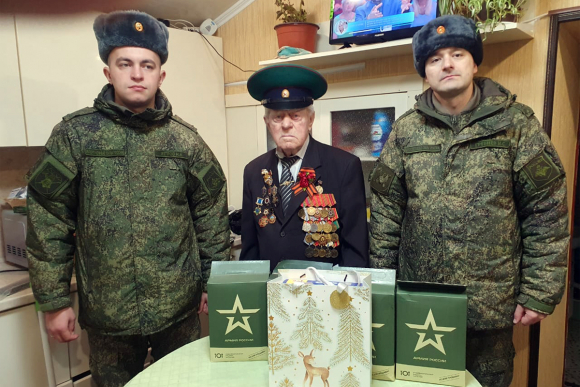 Фронтовик из Будённовска Иван Яковлевич Обрященко встречал гостей