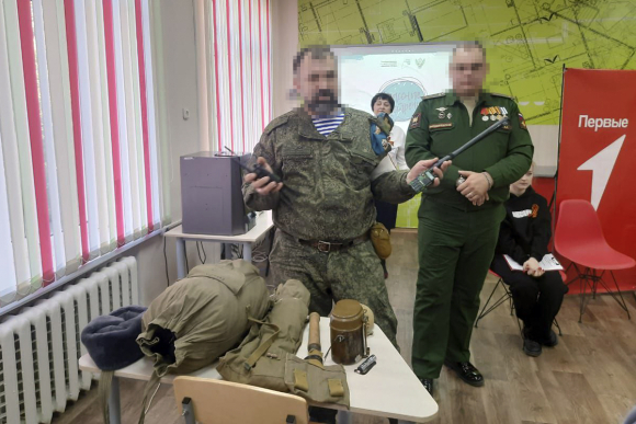 Встреча школьников с участниками СВО прошла в Будённовском округе