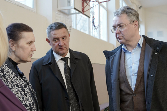Губернатор Владимир Владимиров побывал в Будённовском округе