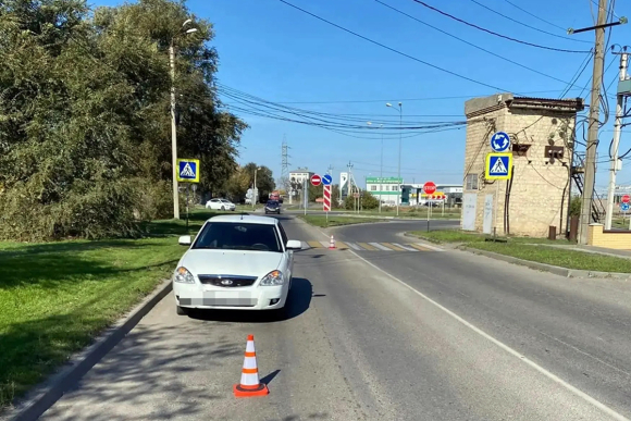В Будённовске на пешеходном переходе сбили подростка